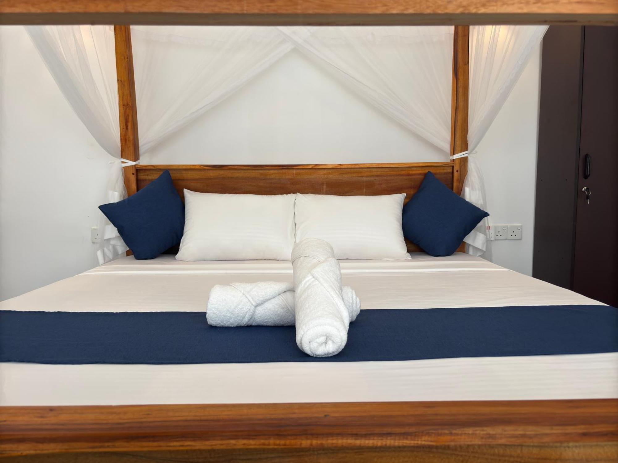 Noble Nest Hirikatiya Hotel Dikwella Luaran gambar